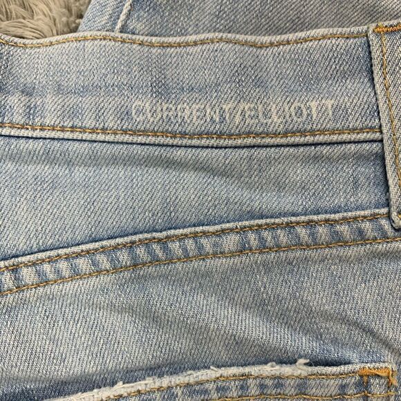 Current Elliott Straight Leg Light Wash Jeans - Picture 6 of 6
